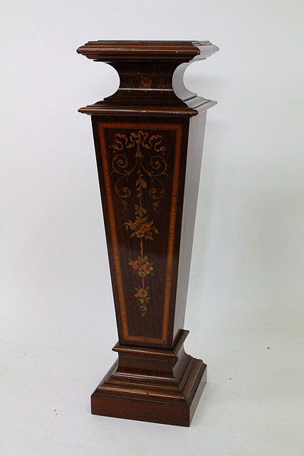 Appraisal: AN EDWARDIAN MAHOGANY TORCHERE of square tapering form with satinwood