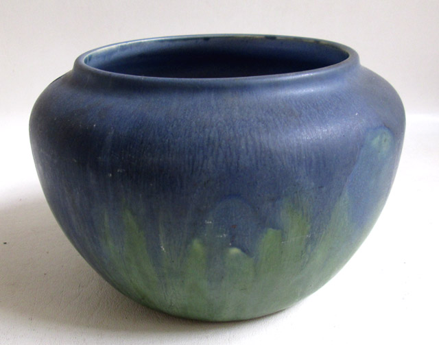 Appraisal: NORTH DAKOTA SCHOOL OF MINES POTTERY BOWL blue and green