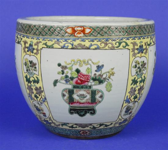 Appraisal: CHINESE FAMILLE VERTE GARDEN POT height inches width inches Condition