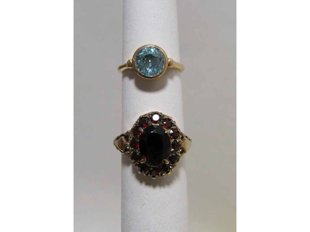 Appraisal: Lot comprising ct gold garnet cluster ring and an ct