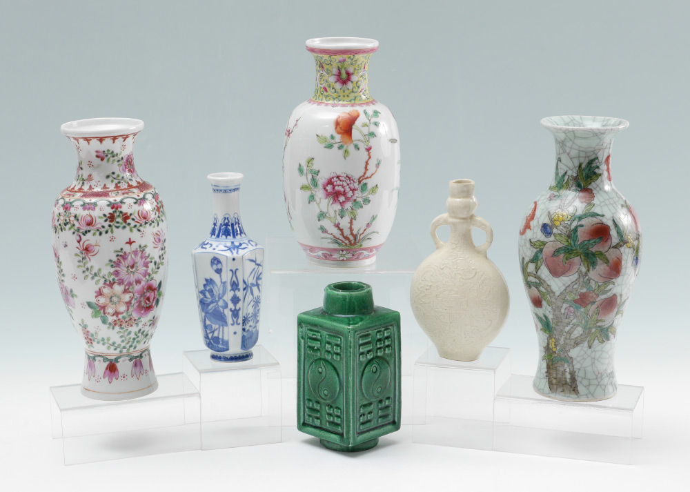 Appraisal: ESTATE COLLECTION OF CHINESE VASES An assembled collection of vases