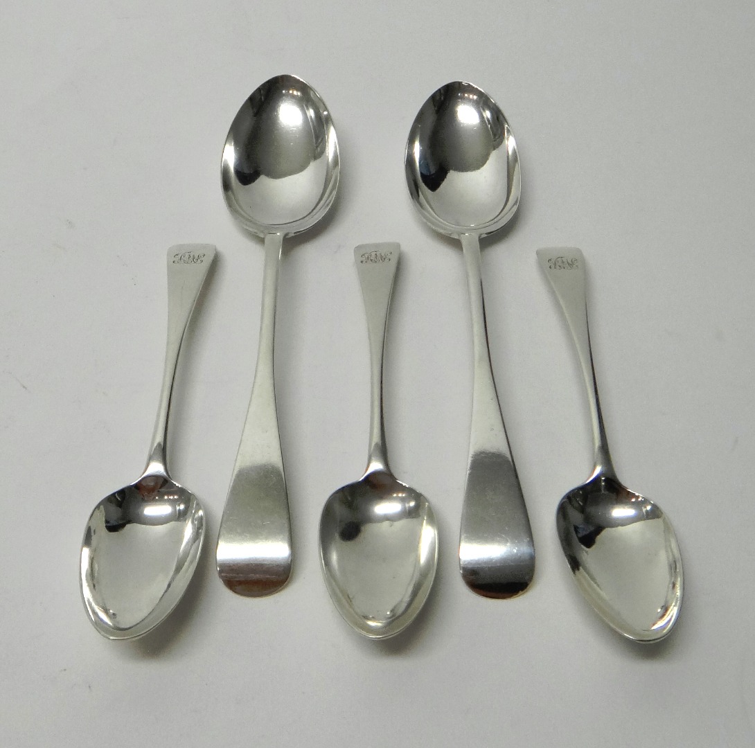 Appraisal: Silver comprising a pair of Old English pattern tablespoons Sheffield