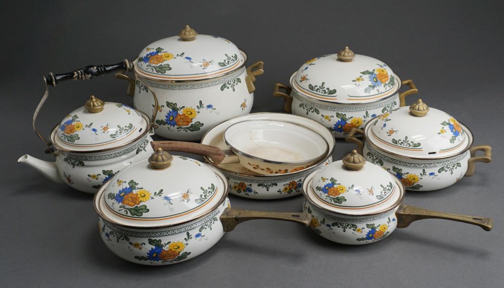 Appraisal: Set of Floral Decorated Enameled Aluminum Cookware