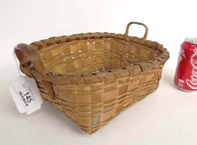 Appraisal: th c Woodland Indians rectangular basket with handles ' L