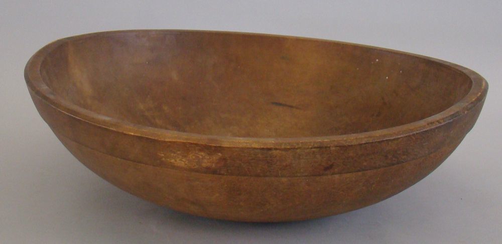 Appraisal: TURNED WOOD BOWL th CenturyDiameter