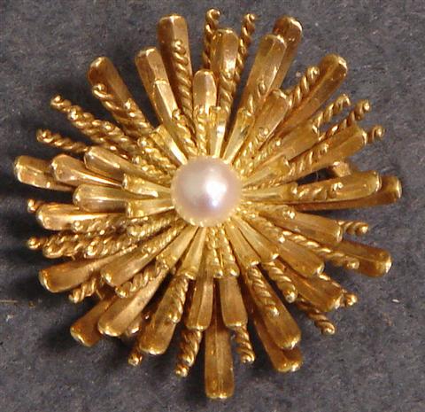 Appraisal: K YG chrysanthemum pin with center pearl d dwt Estimate