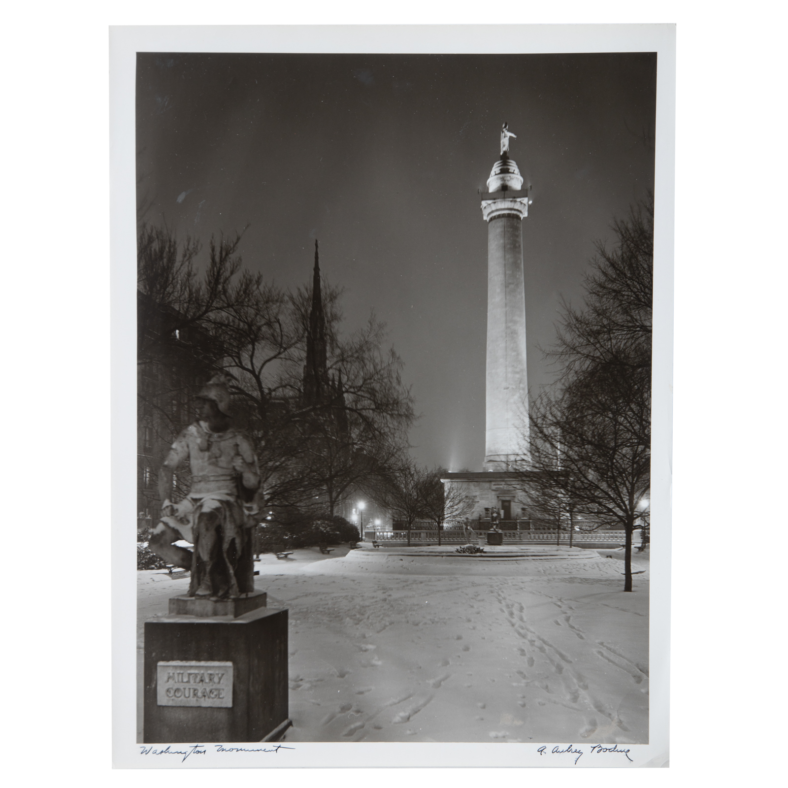 Appraisal: A AUBREY BODINE WASHINGTON MONUMENT American - Gelatin silver print