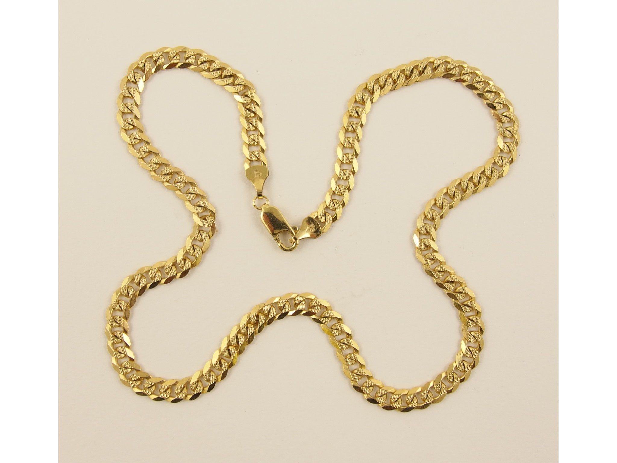 Appraisal: A ct decorative curb chain necklace Approx gms