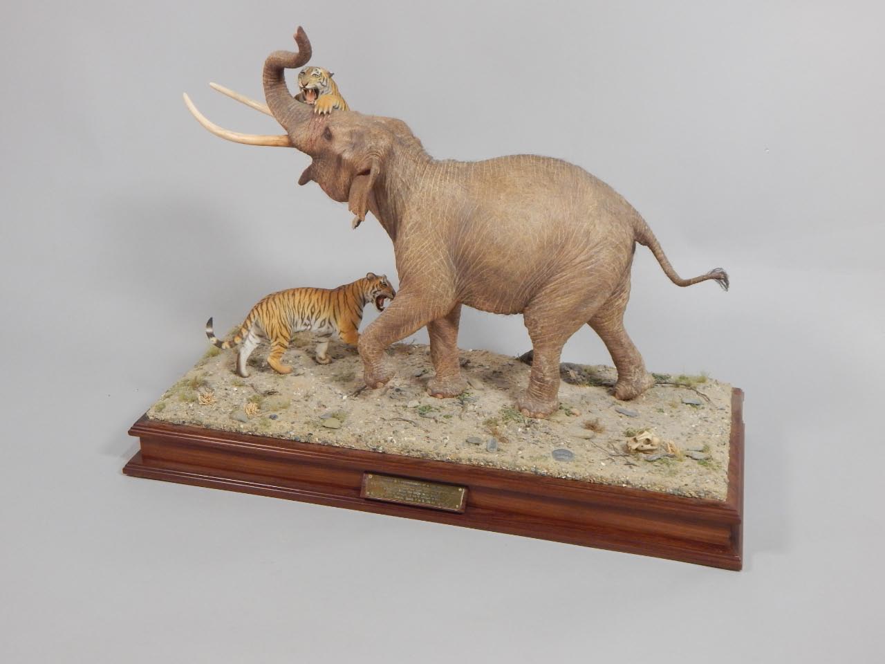 Appraisal: A scale model made by John Holmes depicting a tableau