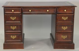 Appraisal: Hekman mahogany knee hole desk with leather top ht wd