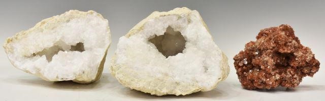 Appraisal: lot of Geodes and rock crystal including halves of a