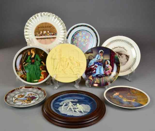 Appraisal: COLLECTOR'S PLATES - VARIOUS THEMESIncluding ivory alabaster ''I Pagliacci'' AA