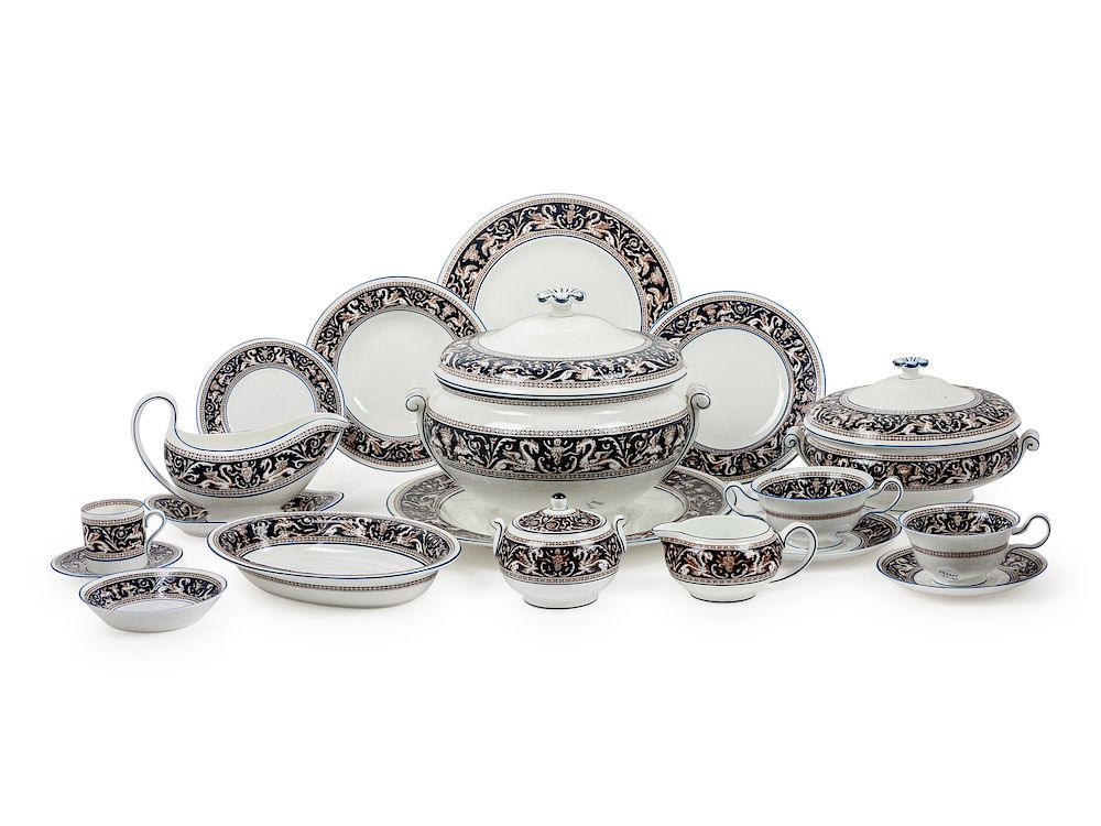 Appraisal: A Wedgwood Porcelain Dinner Service for Twelve Diameter of dinner