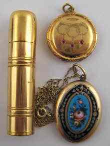 Appraisal: A mixed lot comprising a yellow metal tests silver gilt