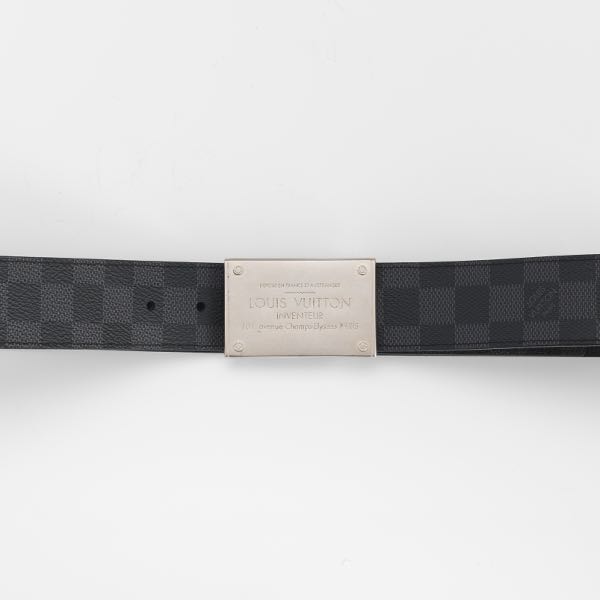 Appraisal: LOUIS VUITTON MEN'S INVENTEUR REVERSIBLE LEATHER BELT x Louis Vuitton