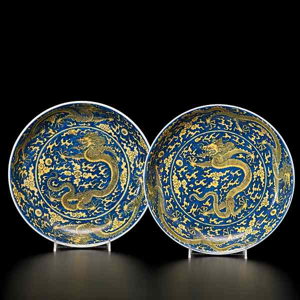 Appraisal: Pair of Important Kangxi Chargers Chinese Kangxi Mark and Period