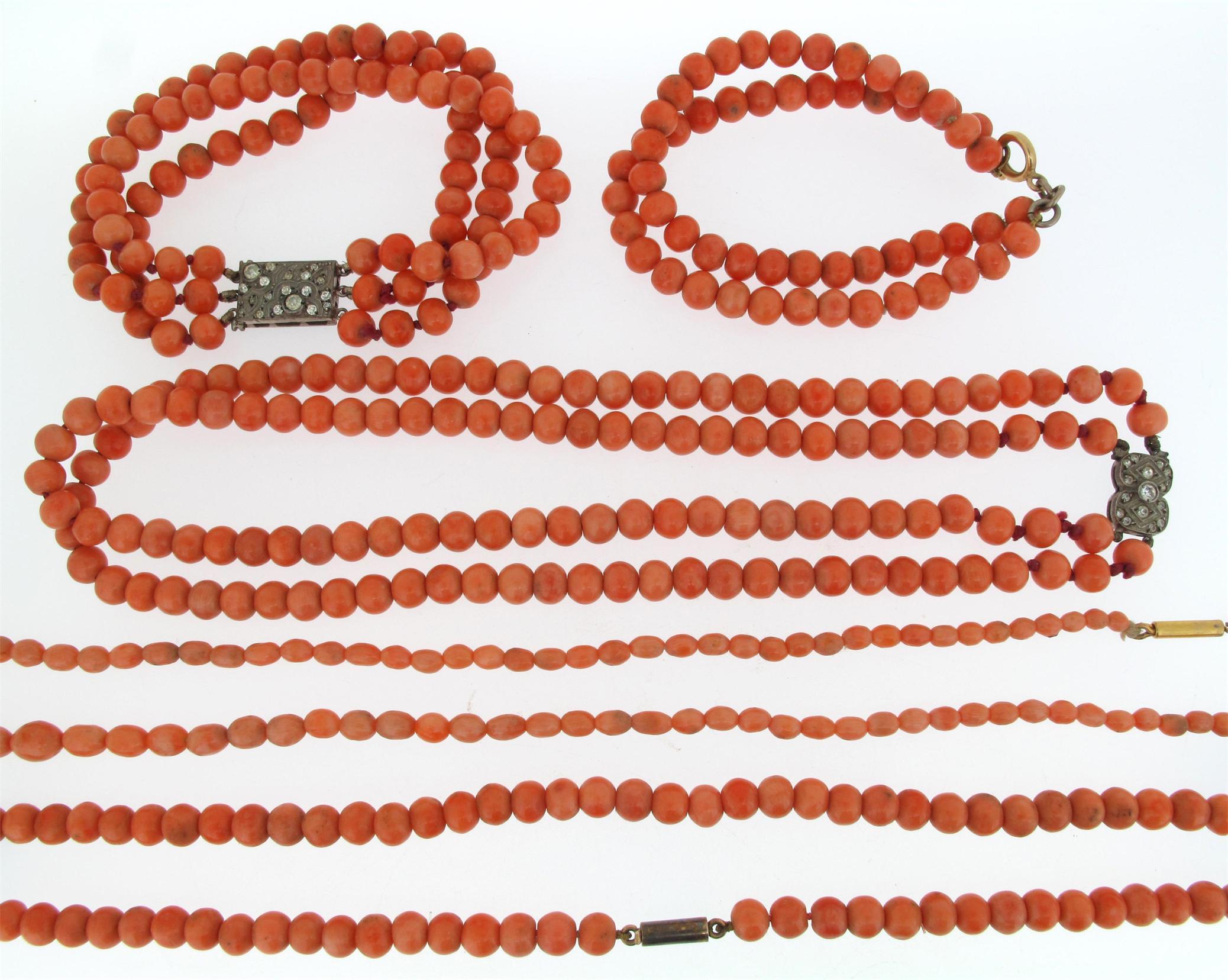 Appraisal: A two row coral bead necklace