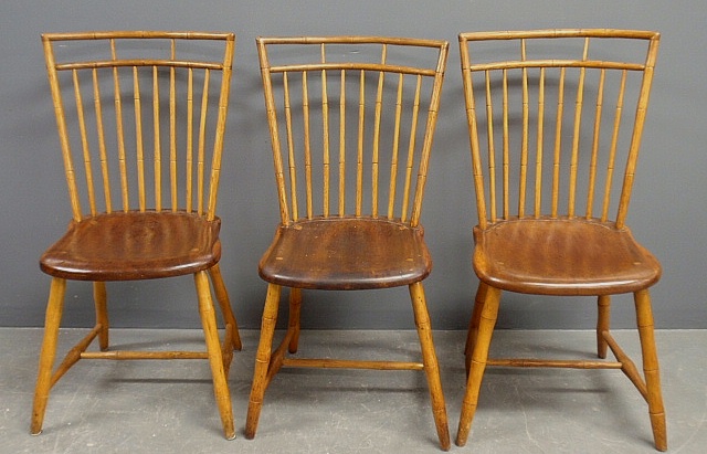 Appraisal: - Set of three Pennsylvania Windsor side chairs c h