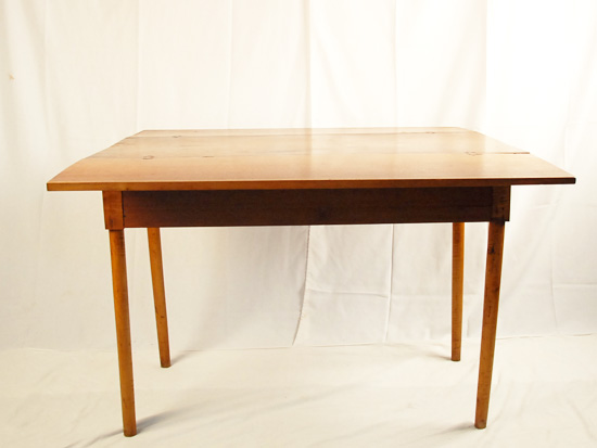 Appraisal: A th C Shaker Drop-Leaf Table of mixed woods having