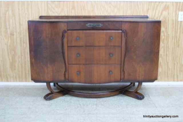 Appraisal: 's English Mahogany Buffet Sideboard ServerThis is a very nice