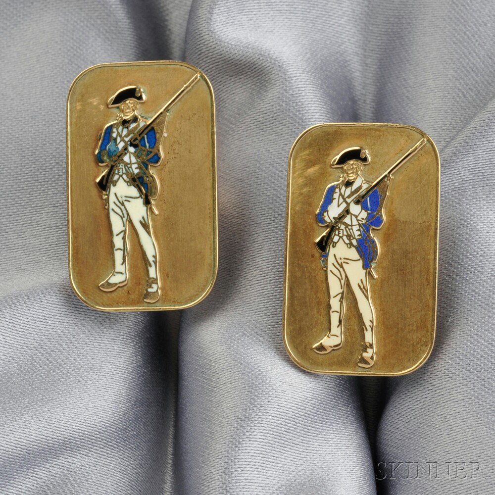 Appraisal: kt Gold and Enamel Cuff Links Cartier each depicting an