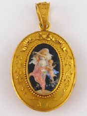 Appraisal: A th century French hallmarked carat gold locket with enamelled