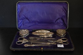 Appraisal: VICTORIAN CASED STERLING SILVER VANITY SET