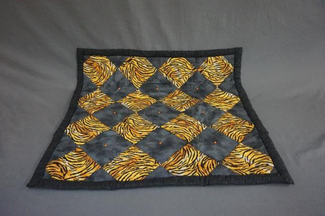 Appraisal: Handmade Tiger Baby Quilt This is a handmade new not