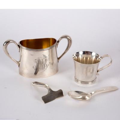 Appraisal: An American silver cup Tiffany Co marked beneath P Revere