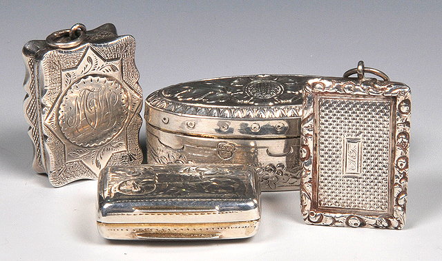 Appraisal: A TH CENTURY SILVER VINAIGRETTE Birmingham maker's H T and