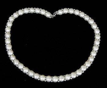 Appraisal: A Lovely Necklace with Freshwater Cultured Button Pearls A necklace