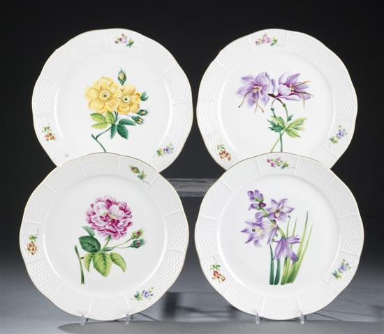 Appraisal: Group of handpainted Herend dinner plates Mid th century All