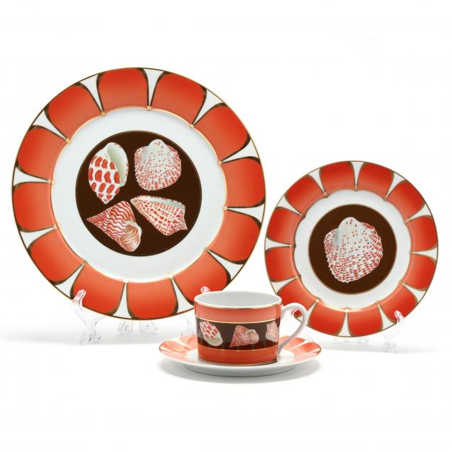 Appraisal: LYNN CHASE COQUILLES DES MERS CHINA DINNERWARE pieces including service