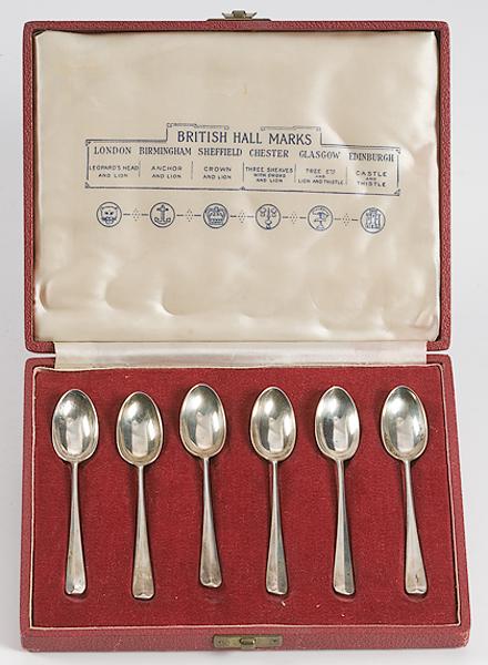 Appraisal: BOXED SET OF ENGLISH STERLING HALLMARKED SPOONS English six sterling