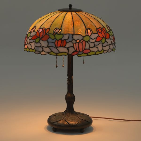 Appraisal: BRADLEY HUBBARD LEADED GLASS LAMP x Patinated bronze base with