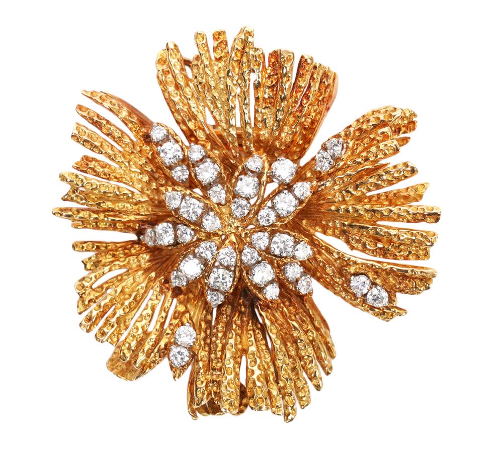 Appraisal: VAN CLEEF AND ARPELS K DIAMOND BROOCHVan Cleef and Arpels