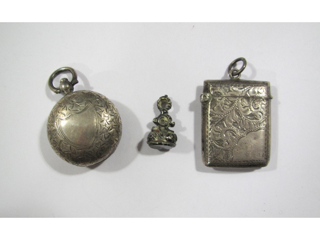 Appraisal: Lot comprising a silver vesta case silver sovereign case and