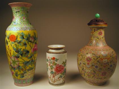 Appraisal: Three Chinese enameled porcelain vasesrepublic period and later