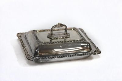 Appraisal: An Edwardian silver entr e dish and cover HA Sheffield