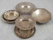 Appraisal: A mixed lot comprising a modern silver nut dish London