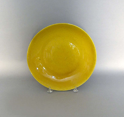 Appraisal: Chinese imperial yellow porcelain charger dia