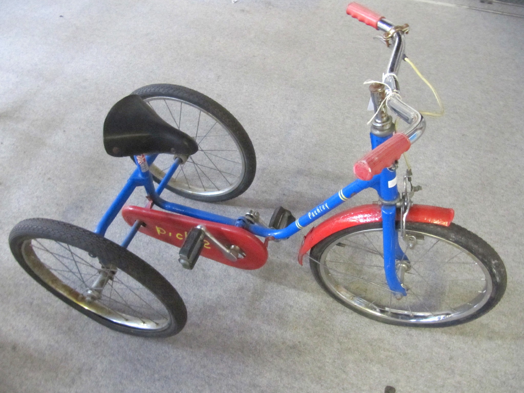 Appraisal: A Pashley Pickle Child's Tricycle made in Stratford-Upon-Avon