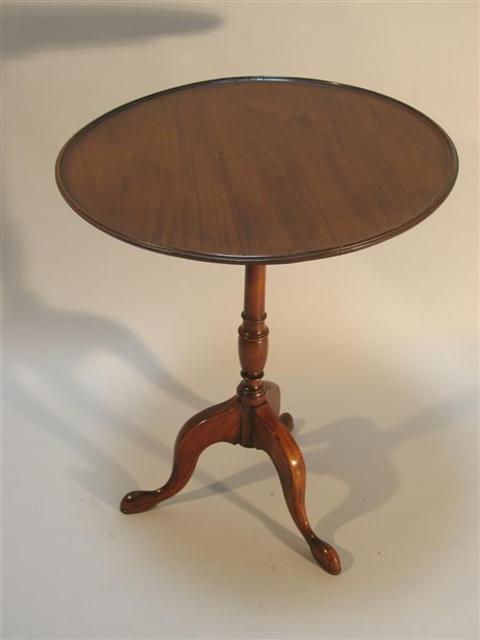 Appraisal: QUEEN ANNE STYLE WALNUT TEA TABLE Late th century the