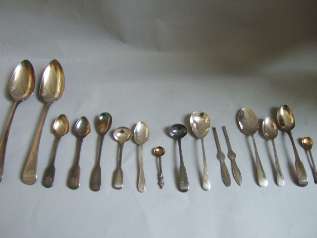 Appraisal: Silver table flatware comprising two small lobster picks Birmingham two