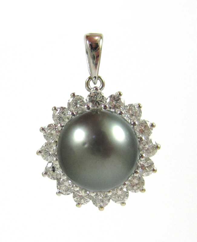 Appraisal: BLACK PEARL AND EIGHTEEN KARAT WHITE GOLD PENDANT with round-cut