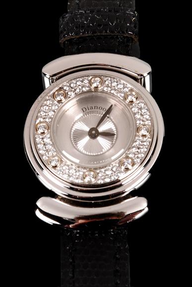 Appraisal: Dianoor Chameleon III a lady's carat white gold diamond wrist