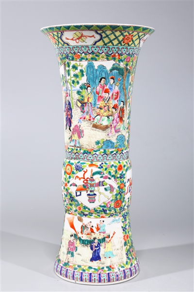 Appraisal: Chinese famille rose enameled porcelain beaker vase with allover floral