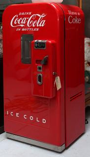 Appraisal: Coca-Cola machine model restored and working