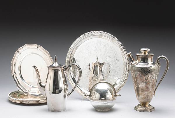 Appraisal: A quantity of plated table articles Comprising lazy susan medium