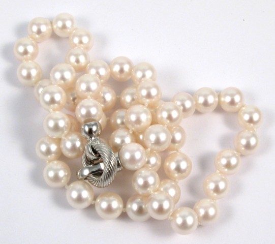 Appraisal: PEARL AND EIGHTEEN KARAT GOLD NECKLACE - in length and